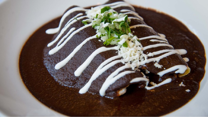 mole enchiladas