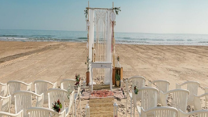boho beach wedding
