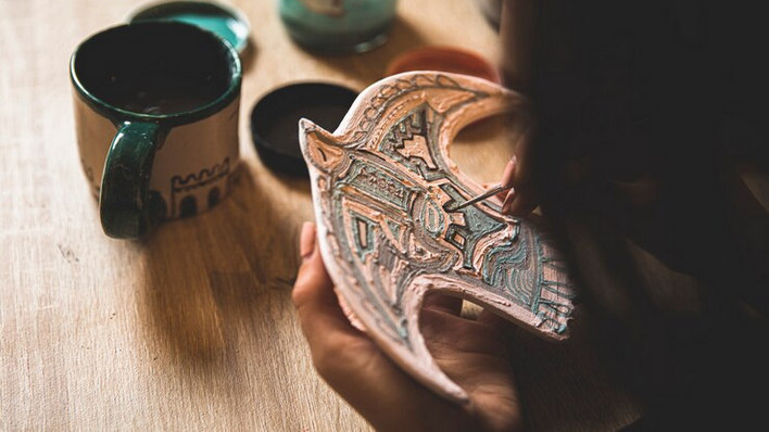 Perfect your art with pottery class